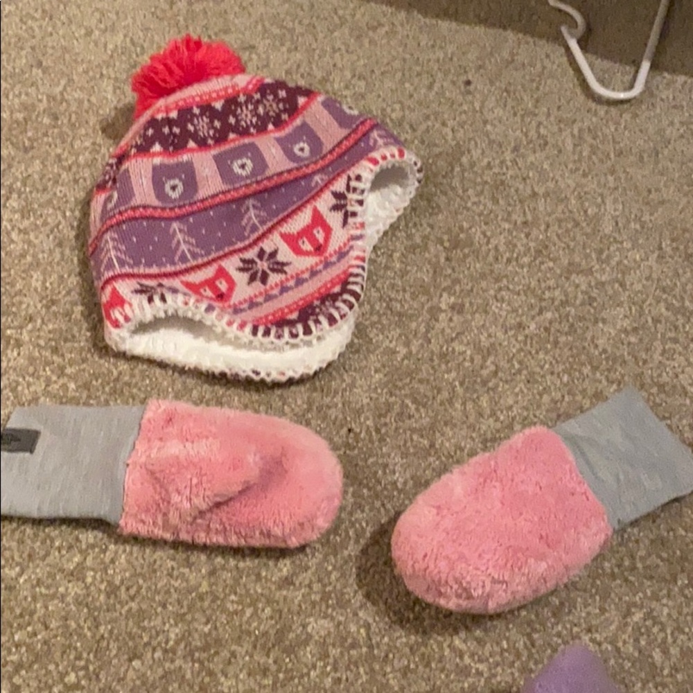 Northface jacket hat and mittens/ girls